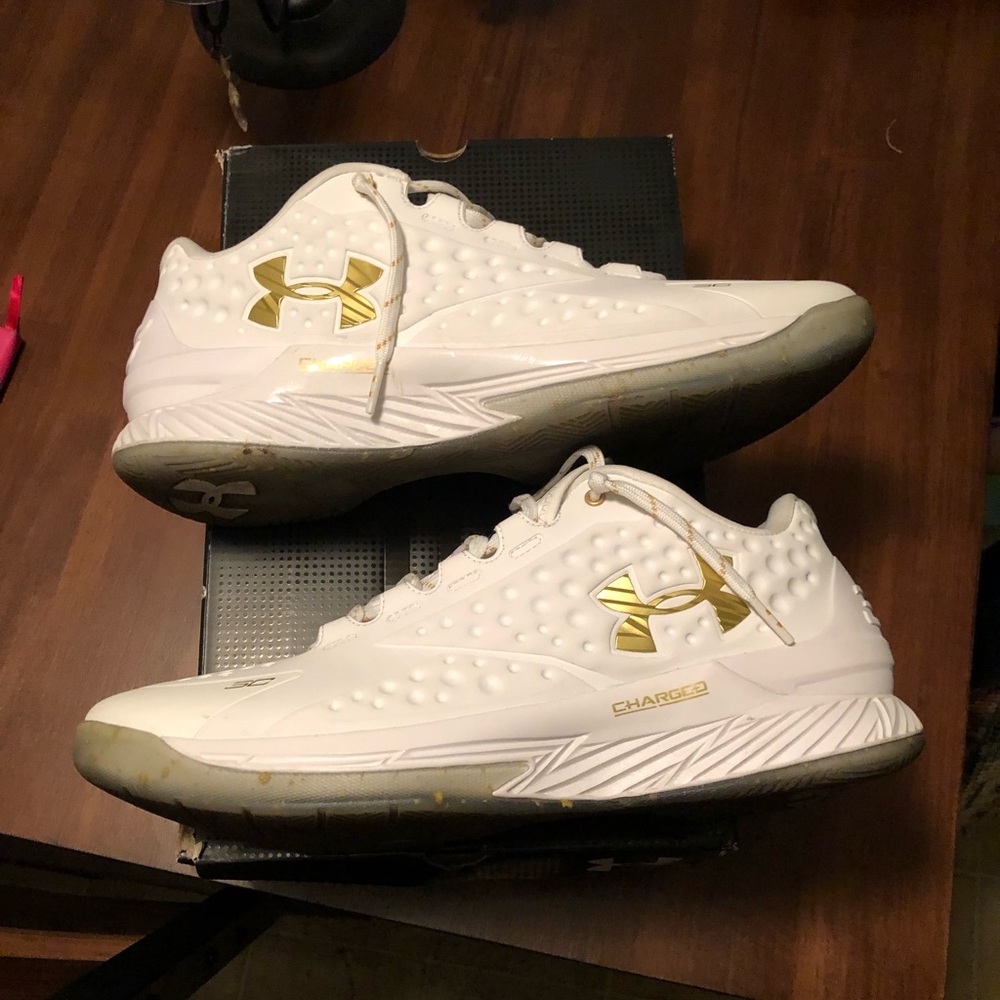 Curry 1 Low MVP